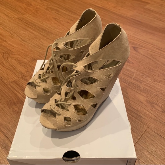 Nude Platform Wedges - Picture 1 of 6